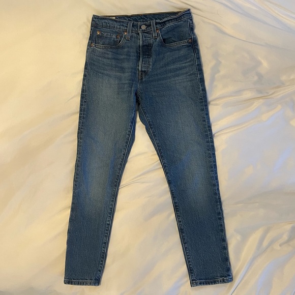 Levi’s premium 501 skinny ankle jeans - Picture 3 of 12